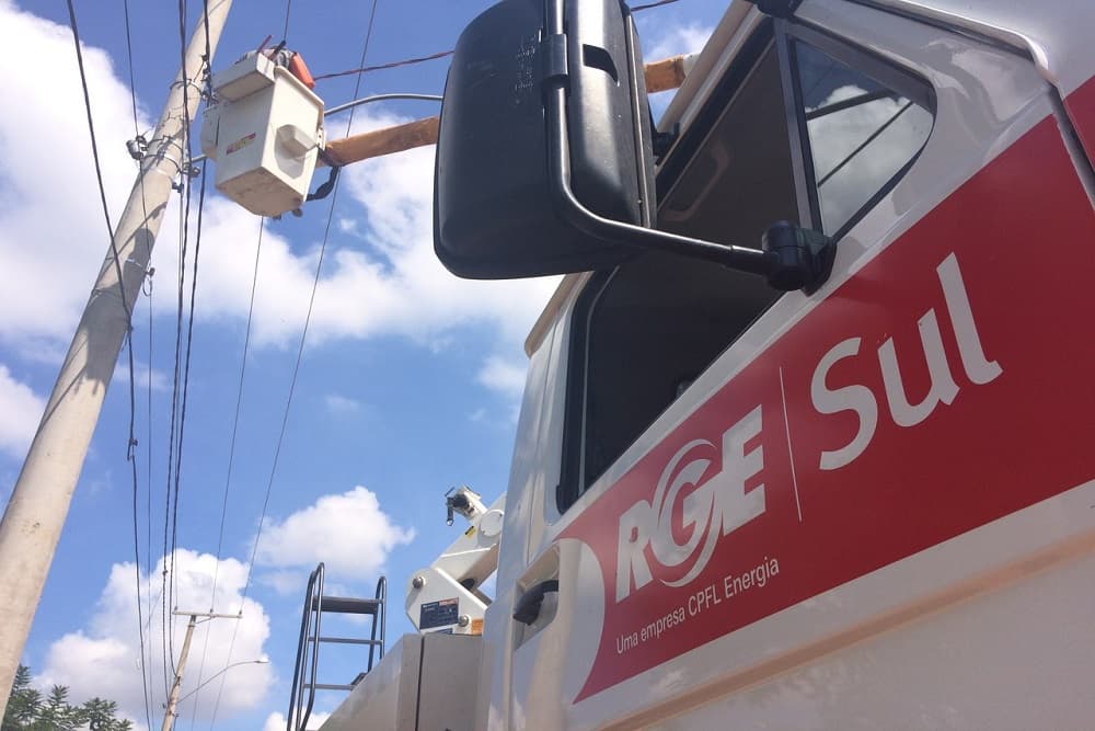 RGE programa desligamento de energia nesta terça-feira