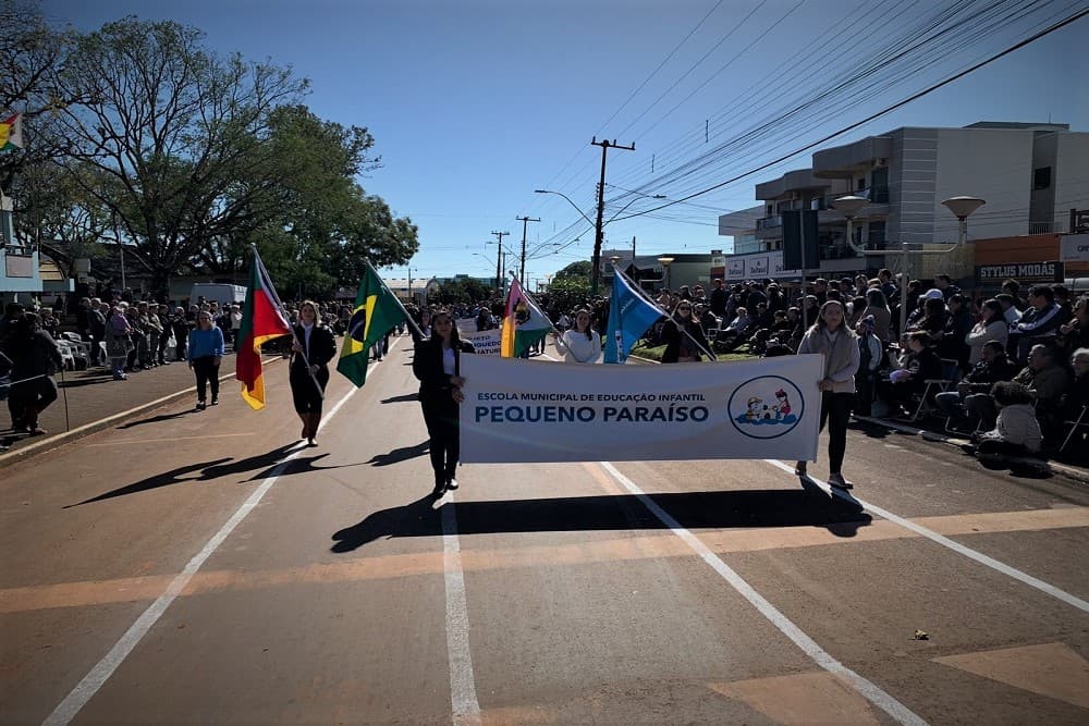 Desfile Cívico foi sucesso em Santo Augusto