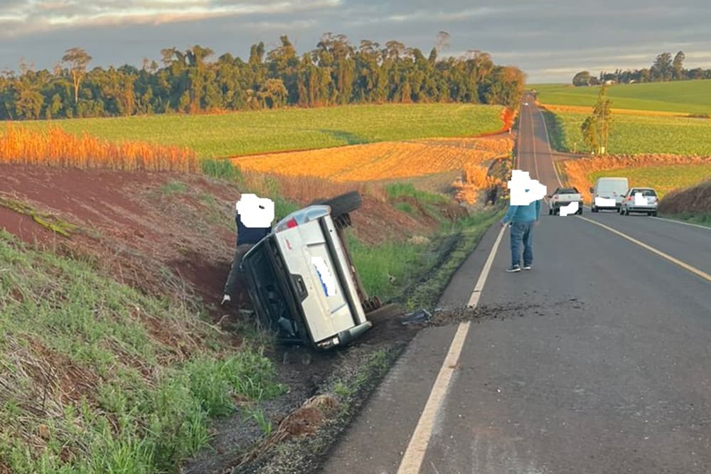 Acidente com capotamento é registrado entre Sede Nova e Humaitá