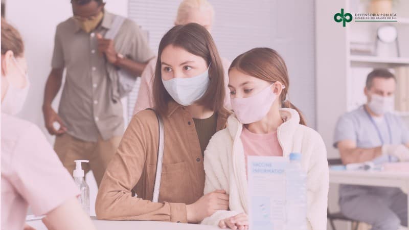 Saiba quais as consequências legais caso pais, mães ou responsáveis legais não vacinem as crianças contra a covid-19