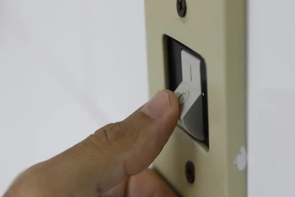 Conta de energia elétrica fica mais cara a partir de hoje