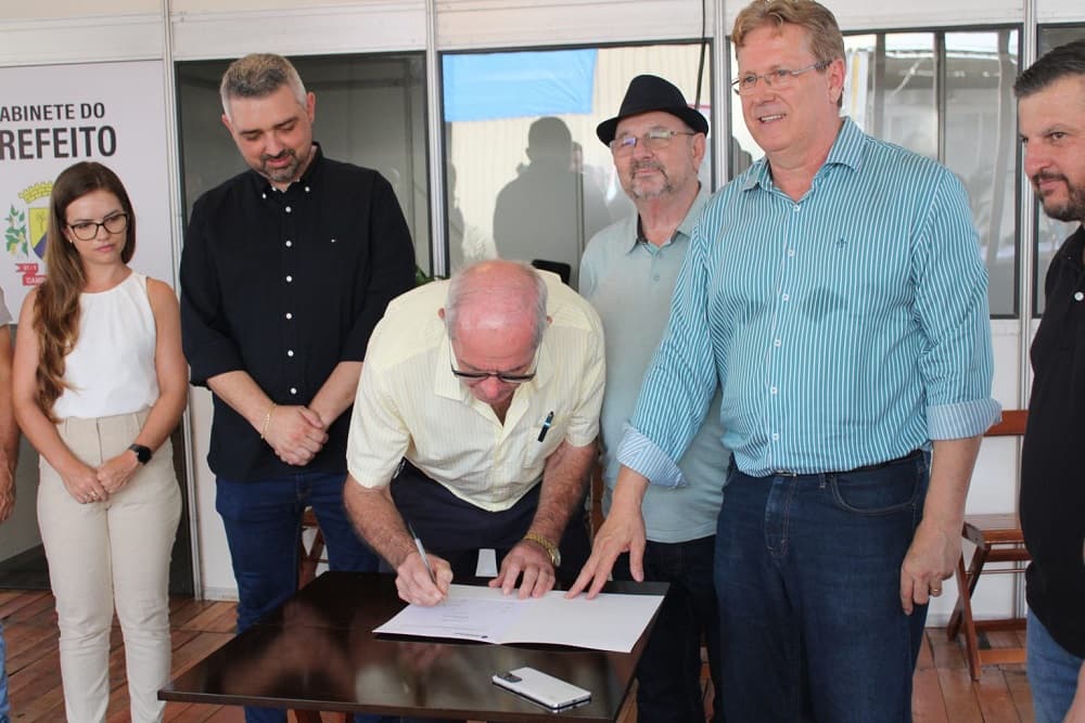 Firmado pré-contrato para financiamento da pavimentação asfáltica que liga Humaitá a Sede Nova