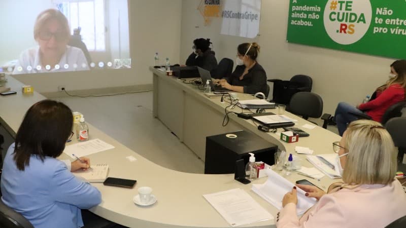 Secretaria Estadual da Saúde organiza testagem de Covid para caminhoneiros na fronteira