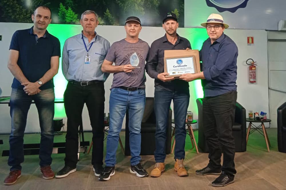 Granja Ritter e Estância das Pedras vencem Prêmio Referência Leiteira