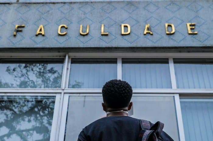 Lula sanciona projeto que atualiza Lei de Cotas; confira as mudanças