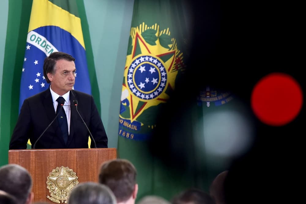 Novos ministros tomam posse no Palácio do Planalto