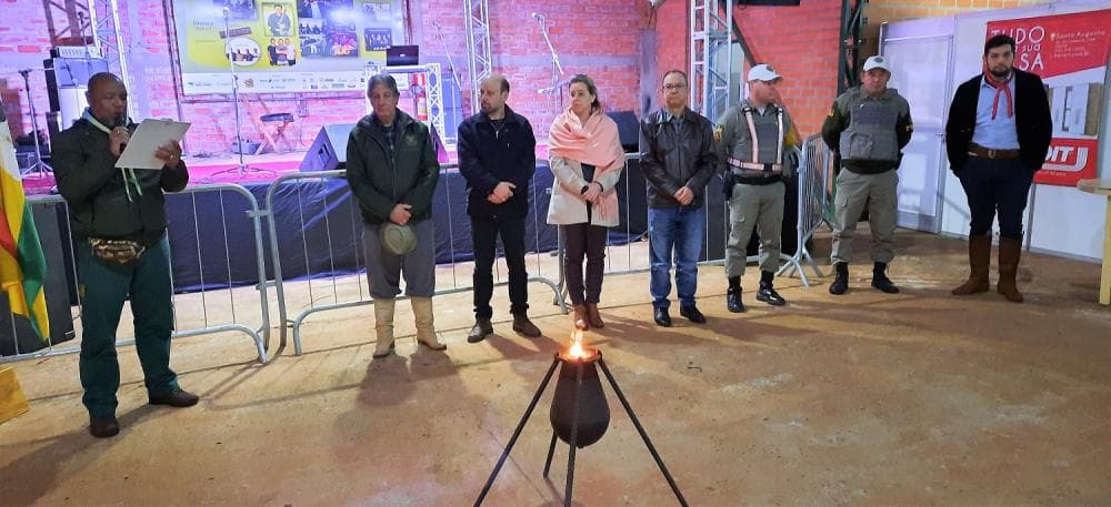 Santo Augusto recebe a centelha do Fogo Simbólico da Pátria 2022