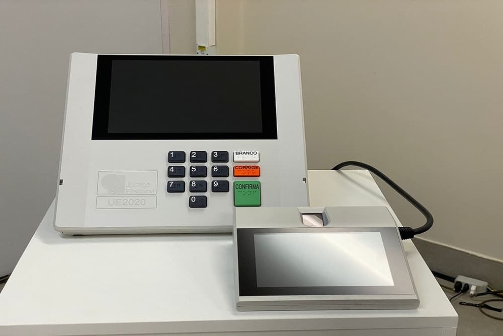 Eleições de 2022 terão novo modelo de urna eletrônica.