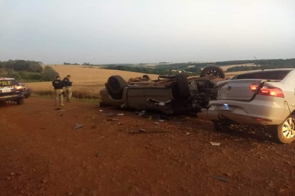 Policial Rodoviário Federal é atingido por carro durante perseguição na BR 468