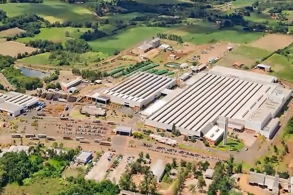 John Deere suspenderá produção em fábrica de máquinas agrícolas em Horizontina