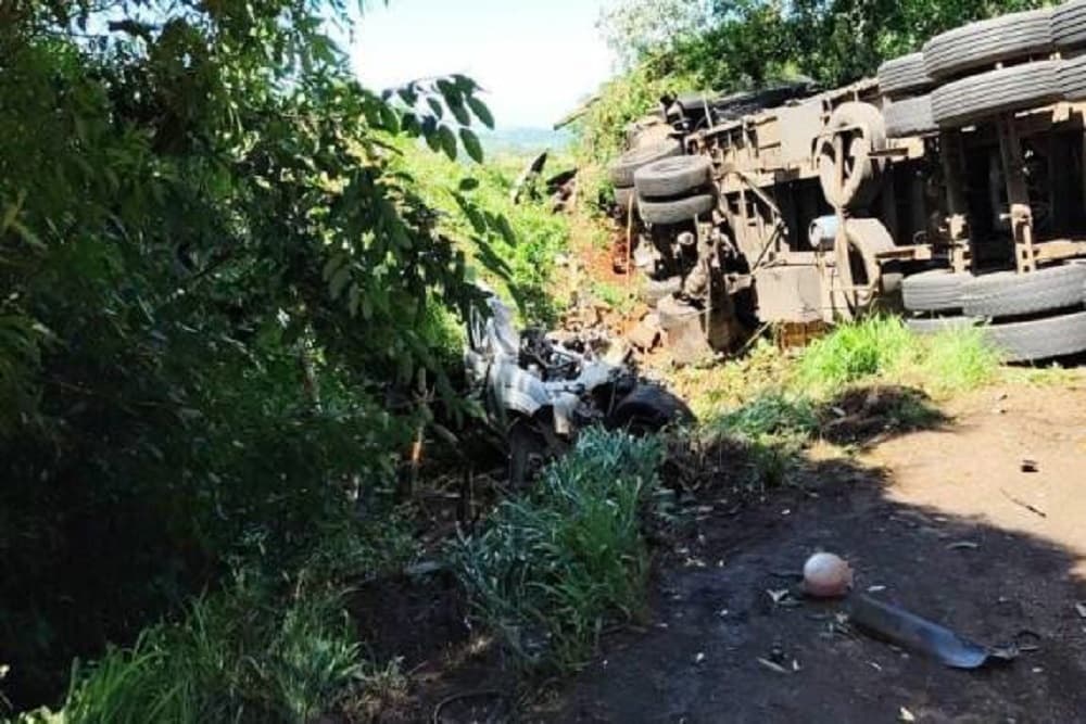 Grave acidente na RS-210 deixa veículo destruído em São Martinho