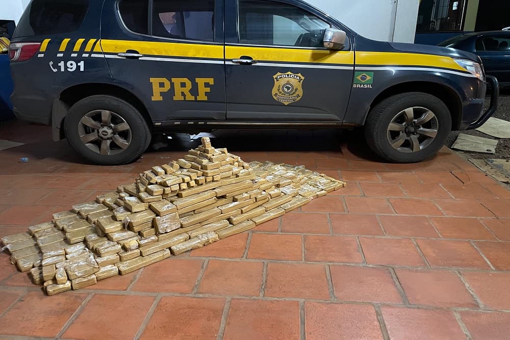 Motorista argentino é preso transportando mais de 230 quilos de maconha