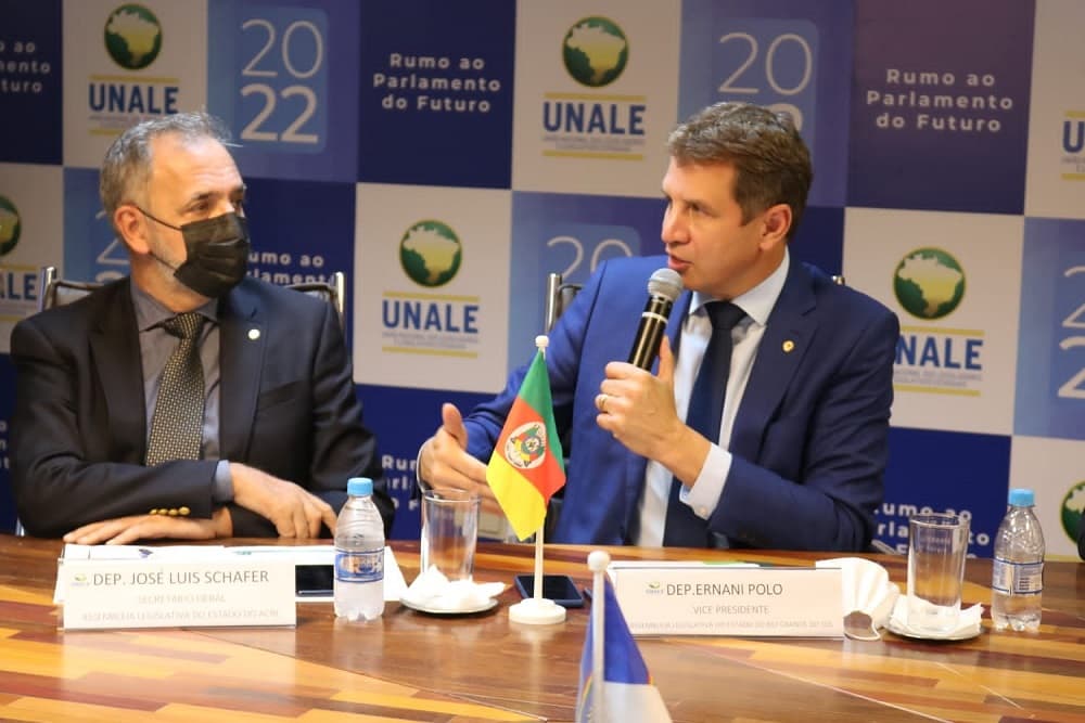 Ernani Polo toma posse em Brasília como vice-presidente da União Nacional dos Legisladores e Legislativos Estaduais