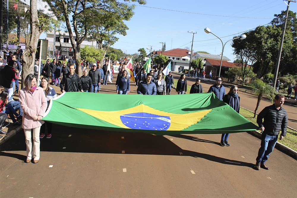 Municipios de Sede Nova e São Martinho cancelam desfiles cívico