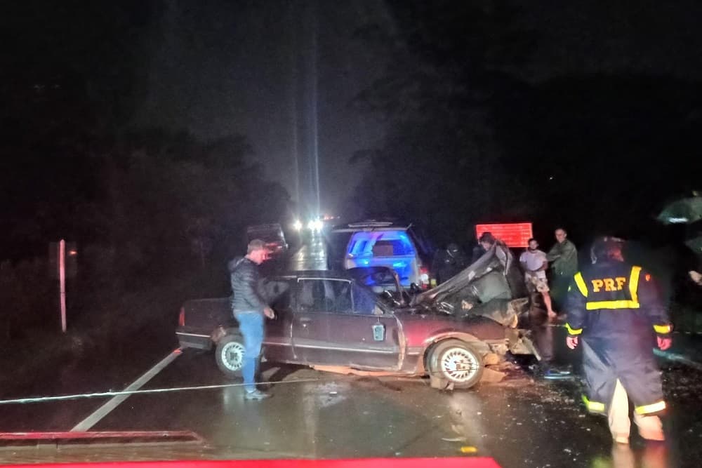 Idosos morrem em acidente na BR 392