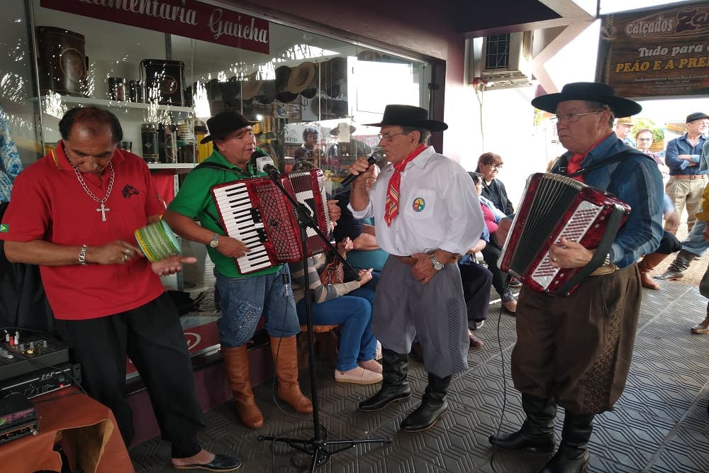 Quarta-feira terá Gaitaço na Calçados Zan