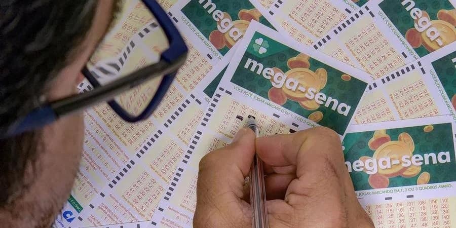 Homem morre 25 dias após ganhar R$ 201 milhões na Mega-Sena; saiba quem foi