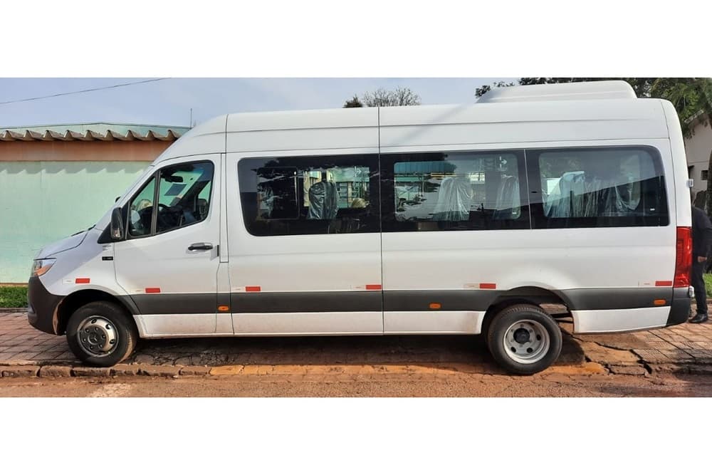 Novo veículo é entregue para a Secretaria de Saúde