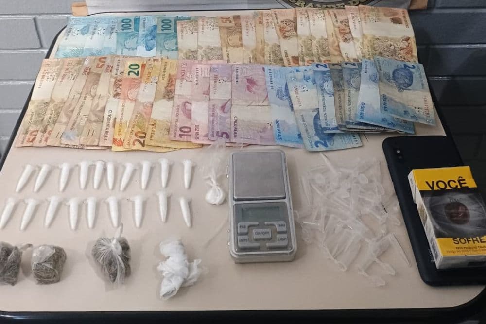 Mulher é presa por tráfico de drogas em Santo Augusto