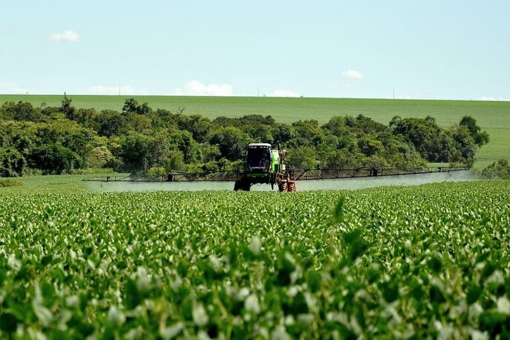 Ministério da Justiça e Segurança Pública realiza, de forma inédita, leilão de defensivos agrícolas apreendidos de criminosos