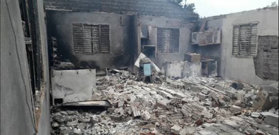 Incêndio destrói residência em Cristal do Sul