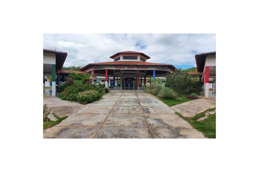 Ataque a escola deixa dois feridos no Ceará