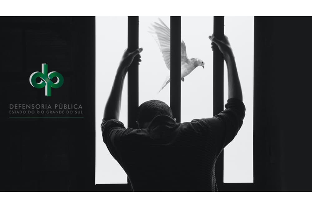 Depois de quatro anos preso preventivamente, jovem é absolvido com ajuda da Defensoria Pública do RS