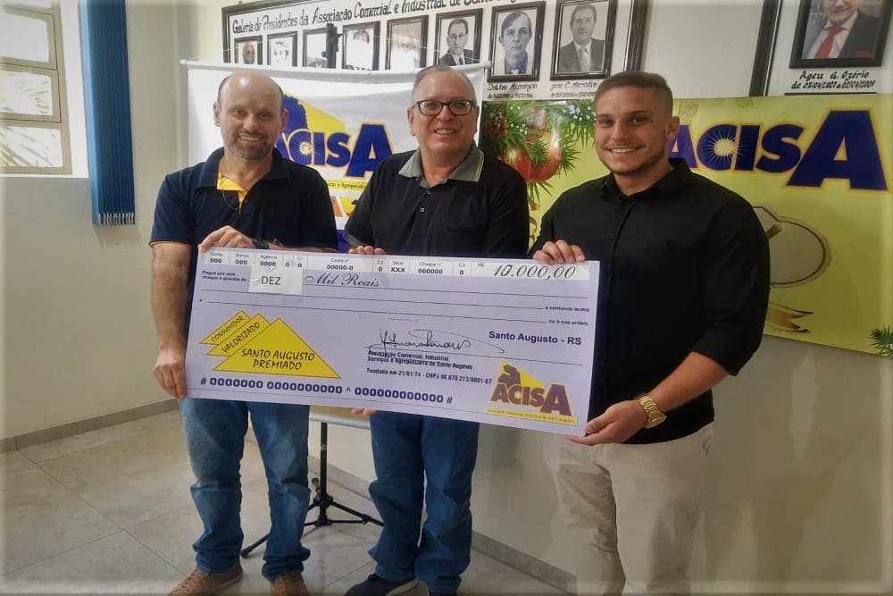 ACISA entrega premiação da campanha Natal Premiado