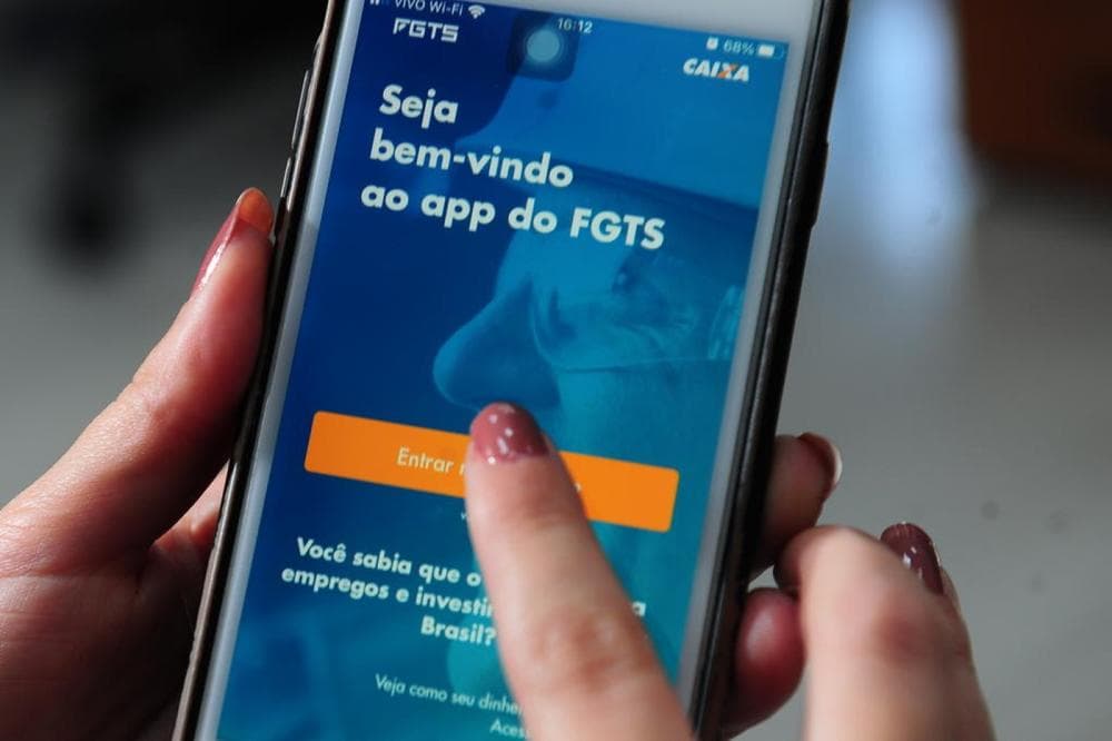 Lula prepara MP liberando FGTS a demitidos que usaram saque-aniversário