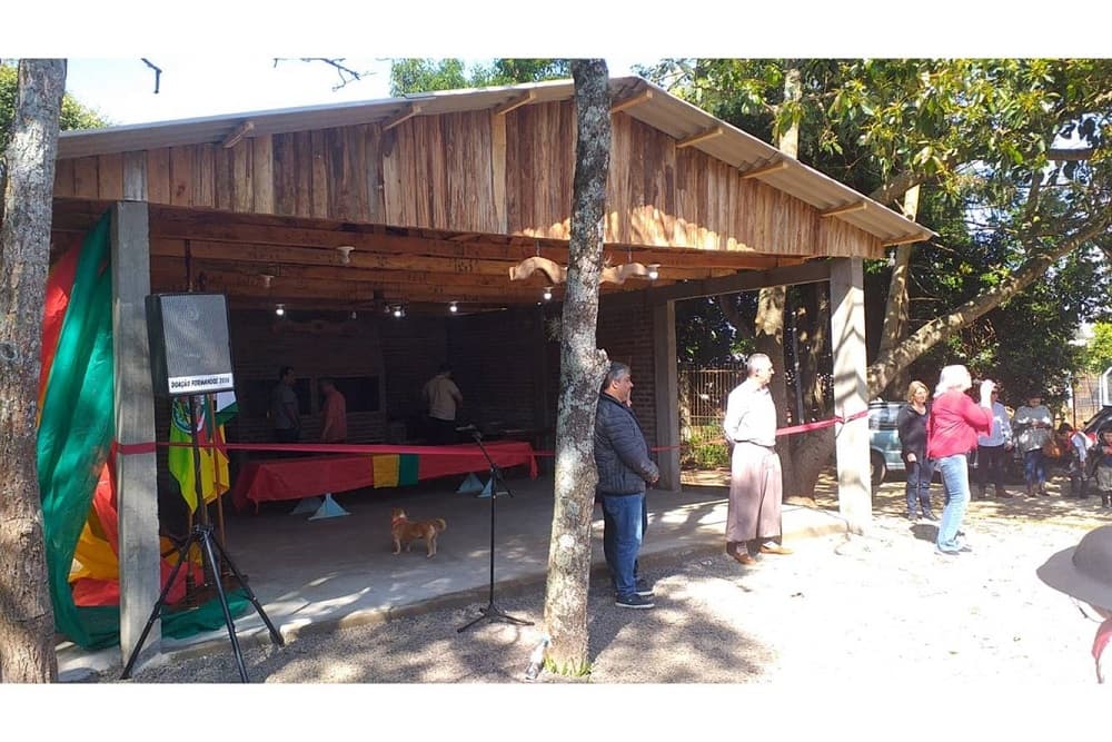 Inaugurado Galpão Crioulo do Ginásio