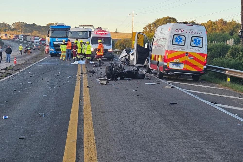 Acidente com carro e caminhão deixa quatro mortos na BR-386