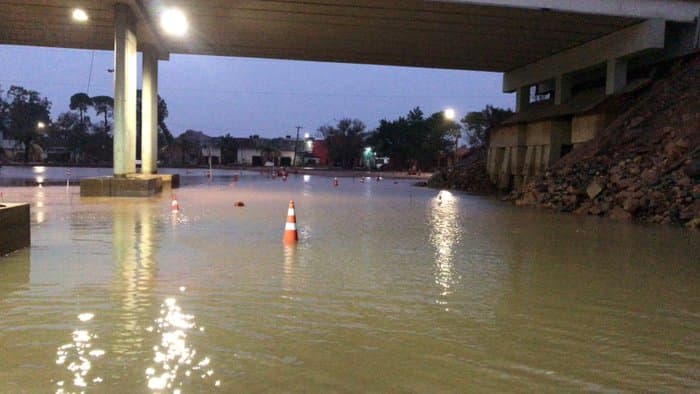 Acúmulo de água da chuva e possibilidade de nova enchente colocam Eldorado do Sul em alerta
