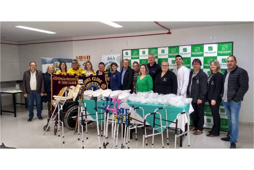 Com a presença do Governador, Lions Clube entrega novos itens para o Banco Ortopédico