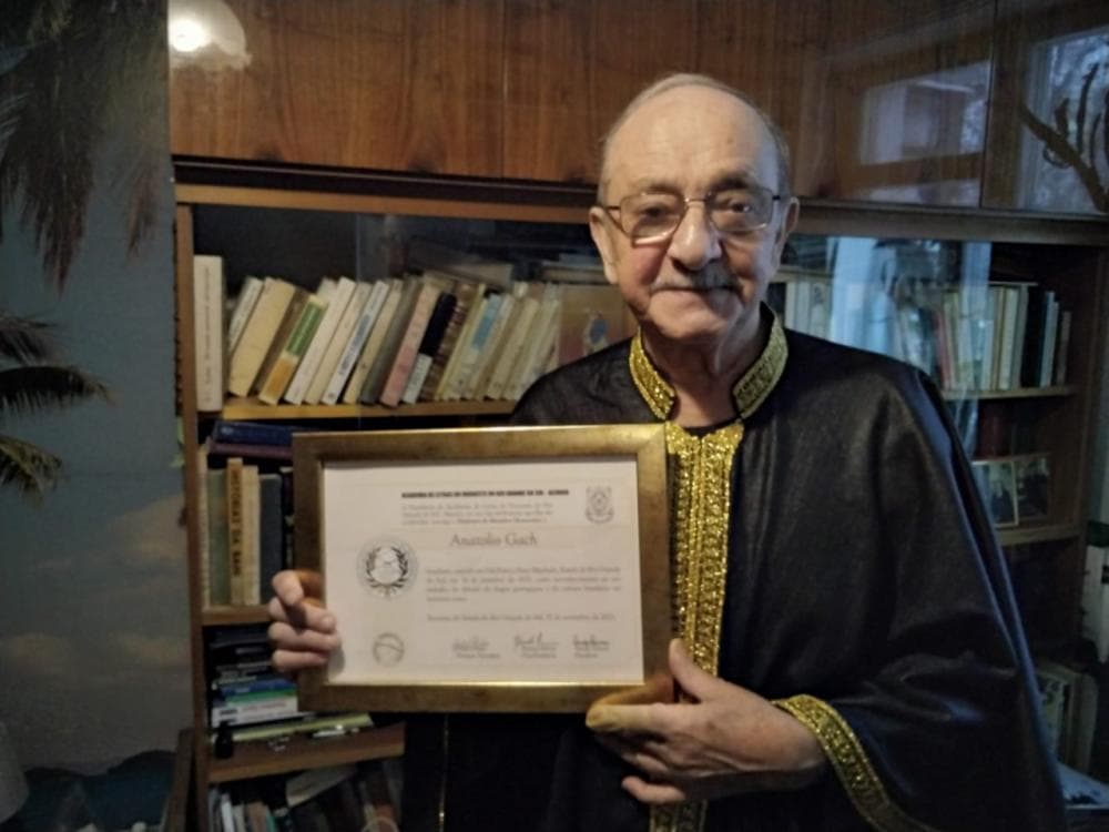 Alenrio empossa Anatólio Gach como seu primeiro membro honorário