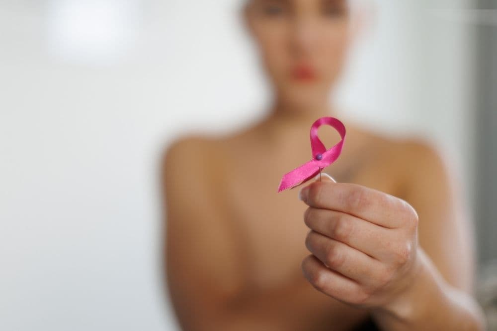 Mortes por câncer de mama diminuem em 2024, mas RS é o terceiro em número de casos no país