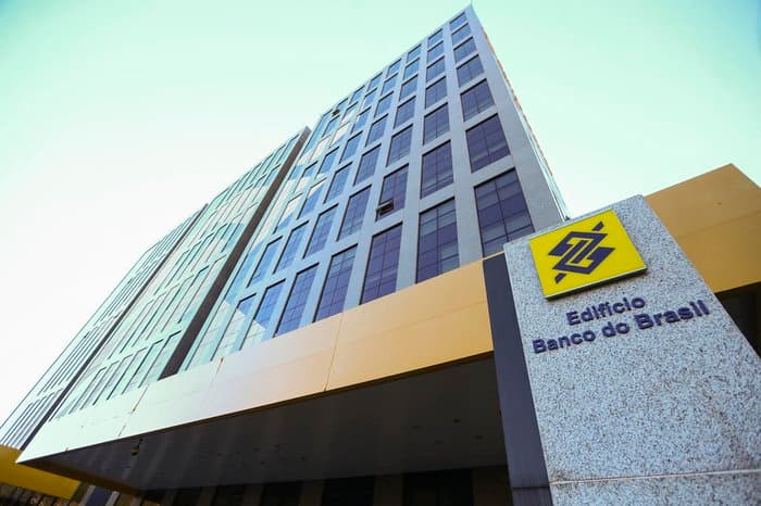 Banco do Brasil terá que devolver R$ 20 milhões a clientes por cobranças indevidas; saiba como receber