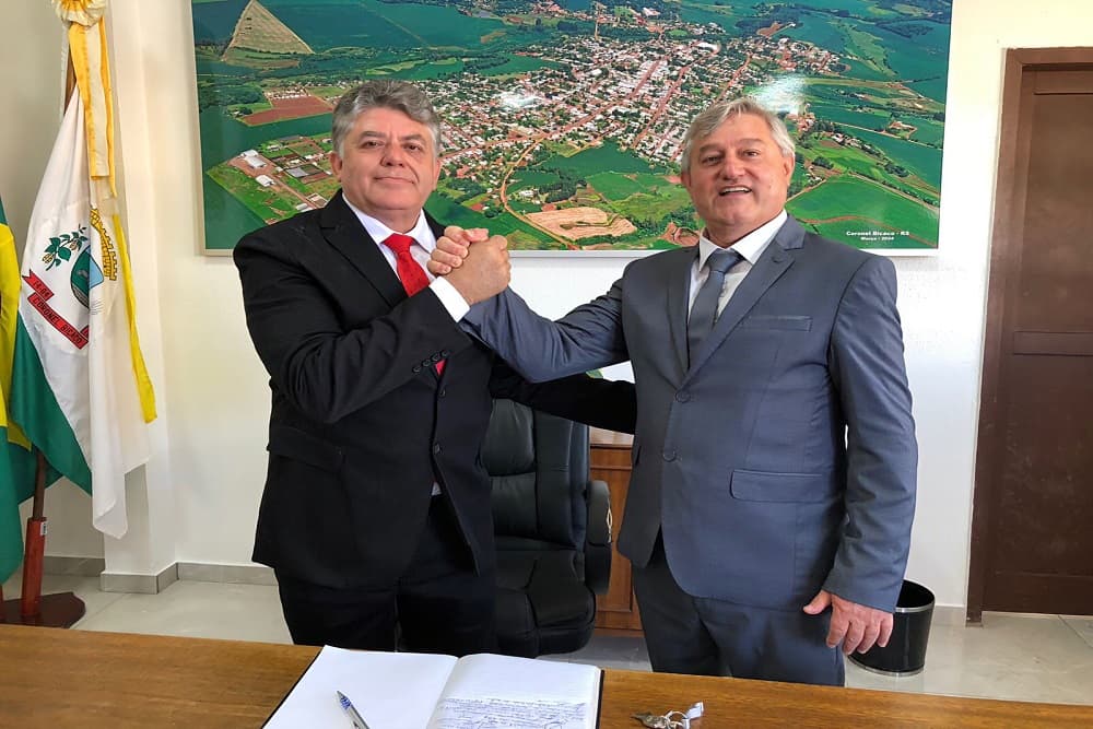 Arleu Valadar e Paulo Hermel assumem o Executivo de Coronel Bicaco