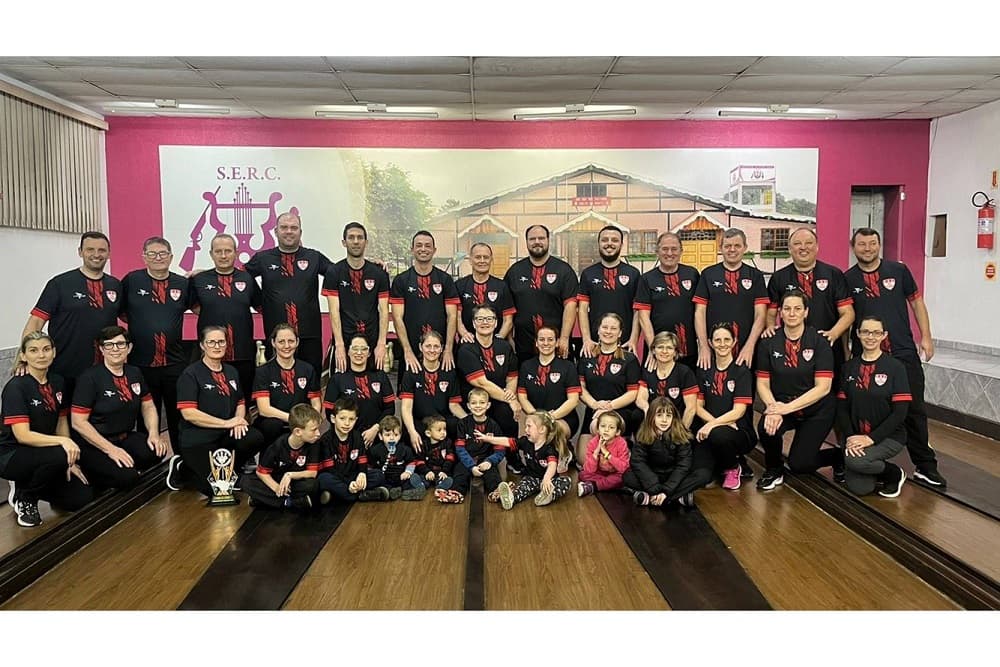 Equipe de casais do Clube São Martinho se destaca no Campeonato Brasileiro de Bolão 23 em Blumenau