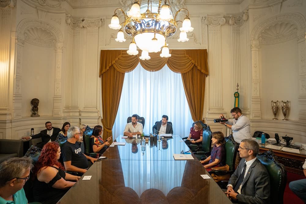 Governador recebe Cpers no Piratini para tratar de pautas da categoria