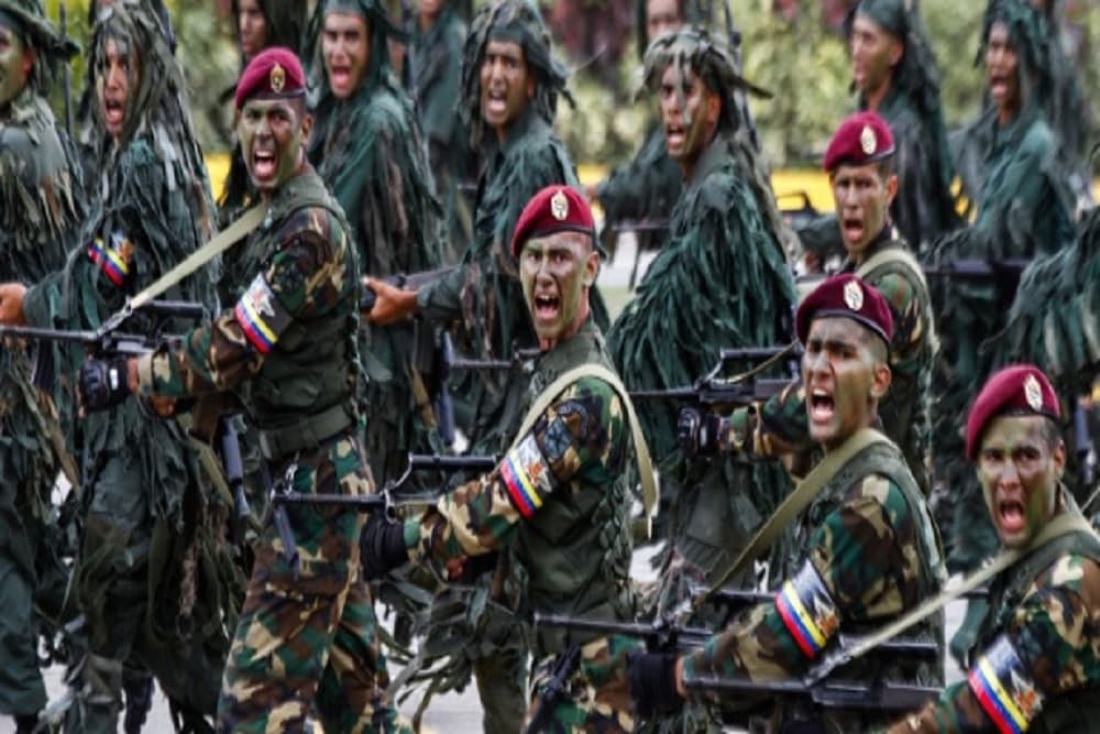 Venezuela de Maduro enfrenta sérias limitações militares, pressionada pelos EUA