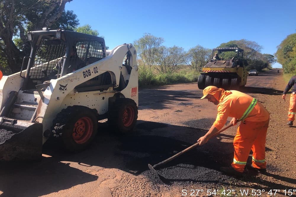 Recuperação da ERS-571: Empresa já está na rodovia realizando os primeiros serviços