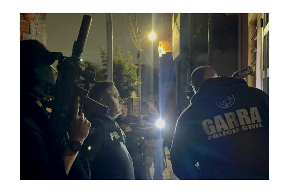 Polícia desarticula quadrilha suspeita de pedir Pix falso para vítimas das enchentes no Rio Grande do Sul