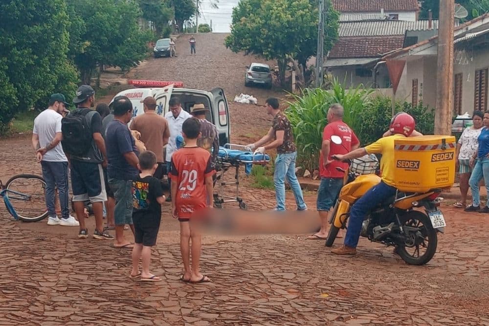 Duas crianças ficam feridas em acidente de trânsito no bairro Petrópolis