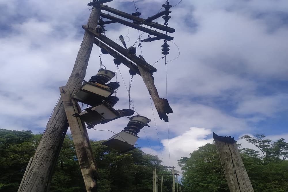 Estância de Rodeios está sem energia elétrica e sem água