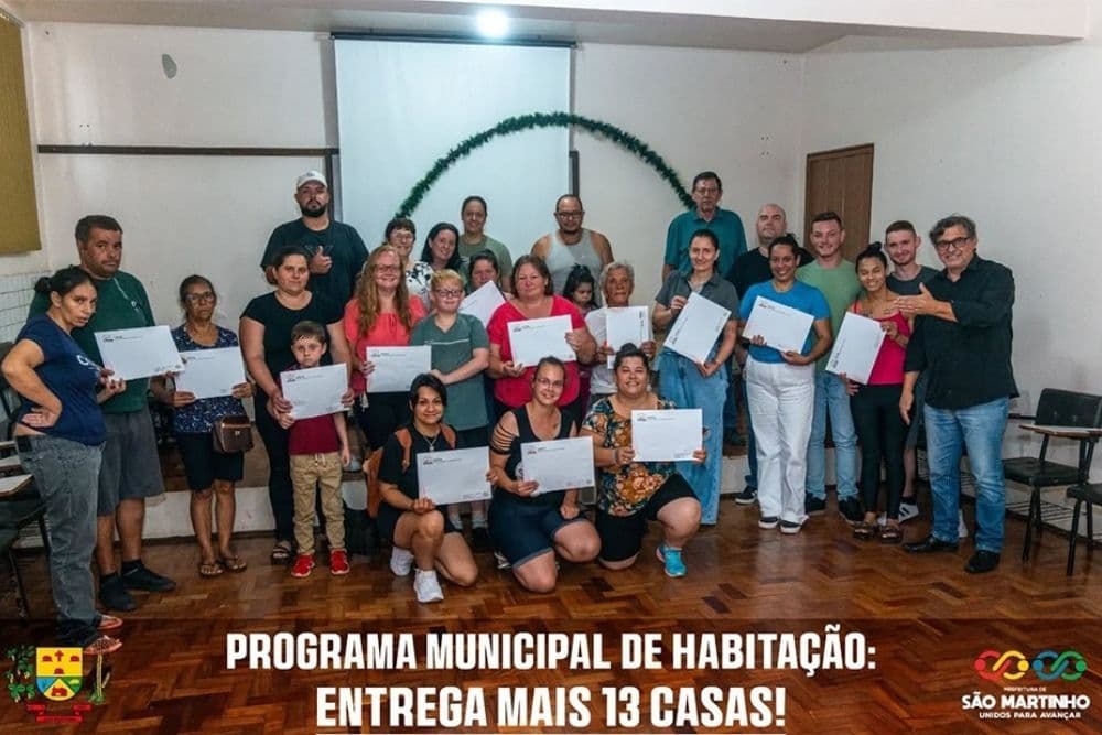 Assinado termo de cessão de uso para contemplados com casas no Bairro Friski em São Martinho