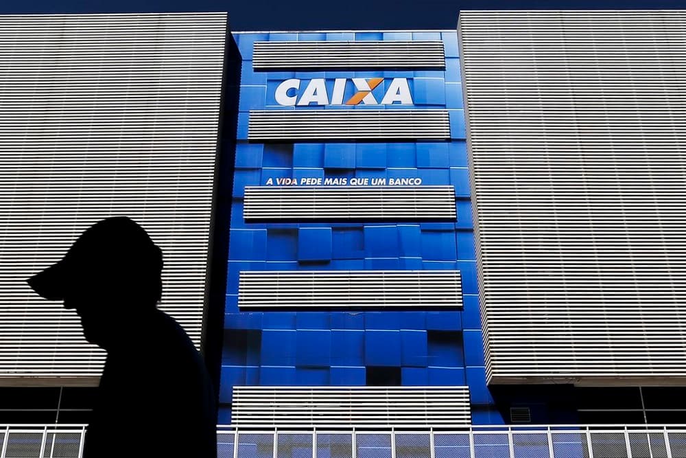 Caixa começa a pagar parcela de outubro do Auxílio Brasil