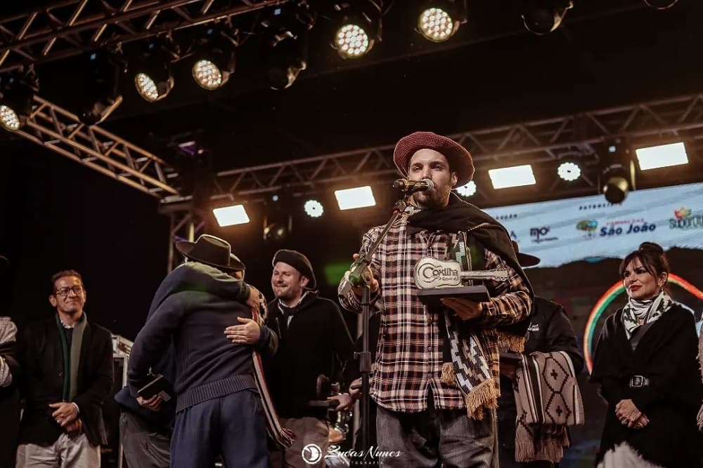 João Paulo Deckert conquista troféu Erico Verissimo da 43° Coxilha Nativista