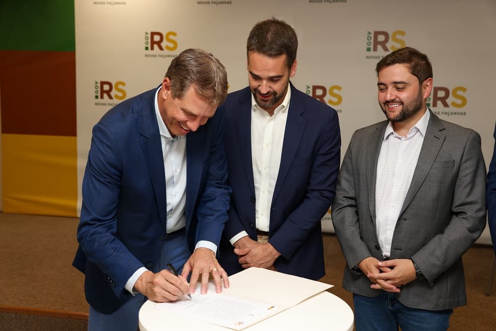 Leite dá posse a Ernani Polo como secretário de Desenvolvimento Econômico