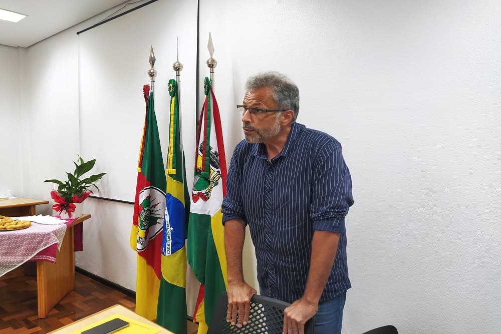 Entrevista: “Não é agradável, mas é necessário” diz Secretário Estadual sobre municipalização das séries iniciais