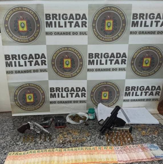 Casal suspeito de participação em assalto a posto bancário é preso em Santo Ângelo